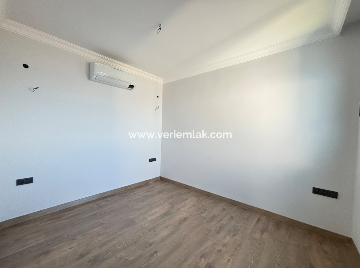 Seferihisar Akarca’da Lebiderya Müstakil Satılık Villa