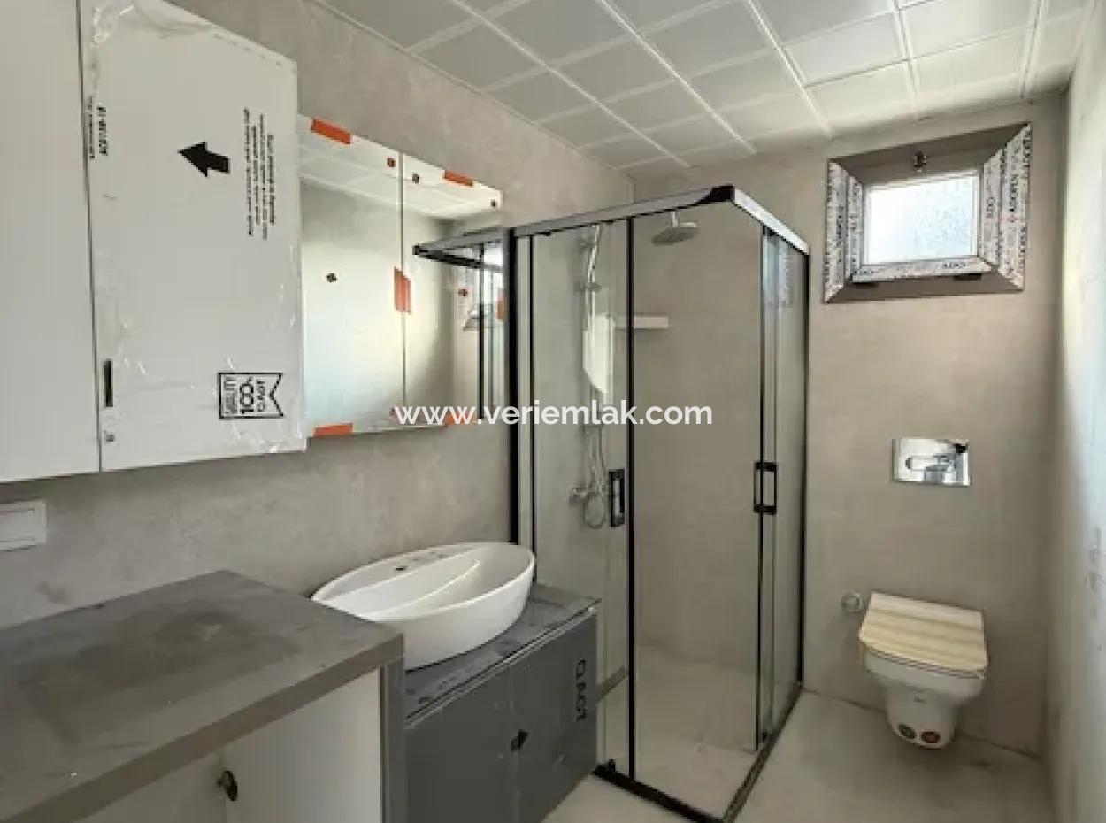 Seferihisar Camikebir'de Yatırım İçin Modern 2+1 Daire