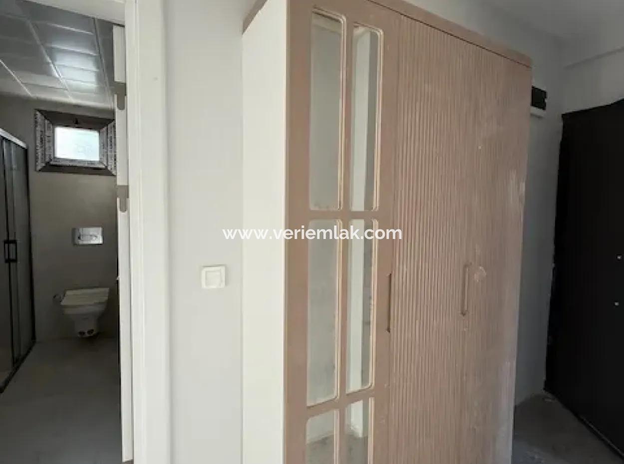 Seferihisar Camikebir'de Yatırım İçin Modern 2+1 Daire