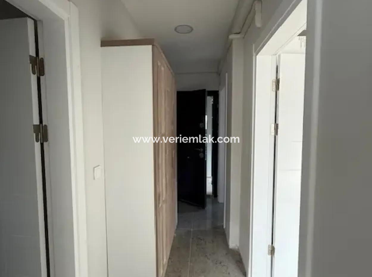 Seferihisar Camikebir'de Yatırım İçin Modern 2+1 Daire