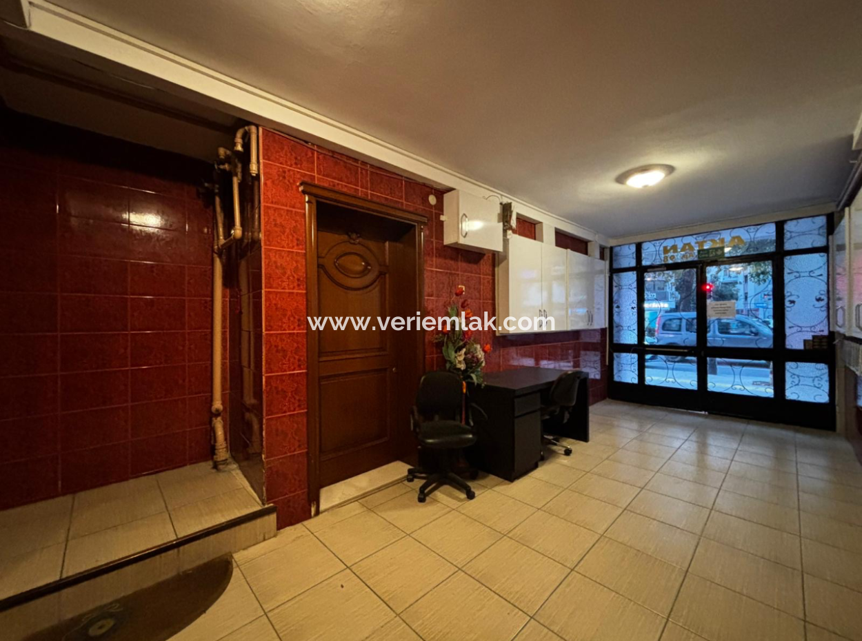 Alsancak Şair Eşrefte 1.Kat 3+1 Yenilenmiş Kiralık İş Yeri / Daire!
