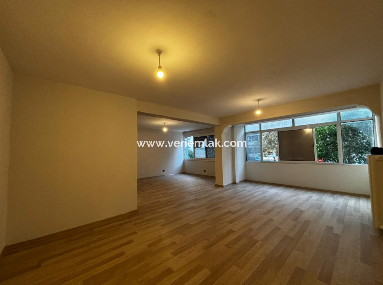 Alsancak Şair Eşrefte 1.Kat 3+1 Yenilenmiş Kiralık İş Yeri / Daire!