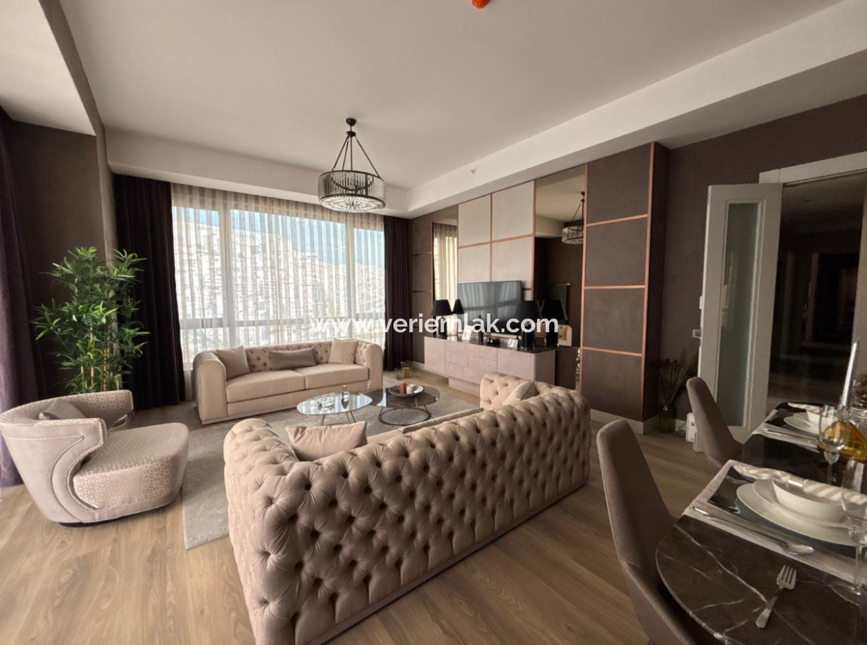 Alsancak Evora Projesinde 3+1 19. Kat Deniz Manzaralı Kiralık Daire!