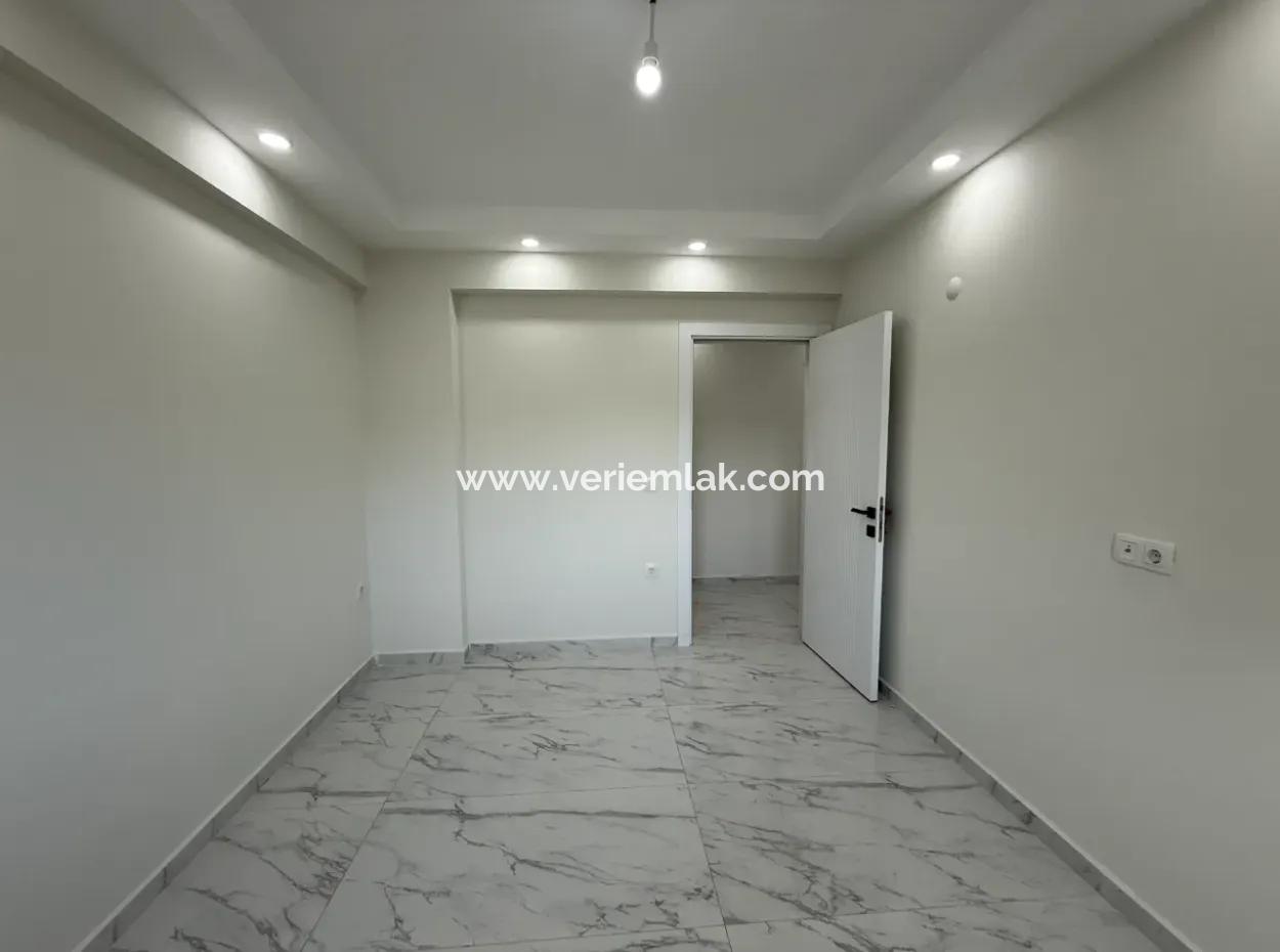 Seferihisar Camikebir’de Sıfır 2+1 Daireler