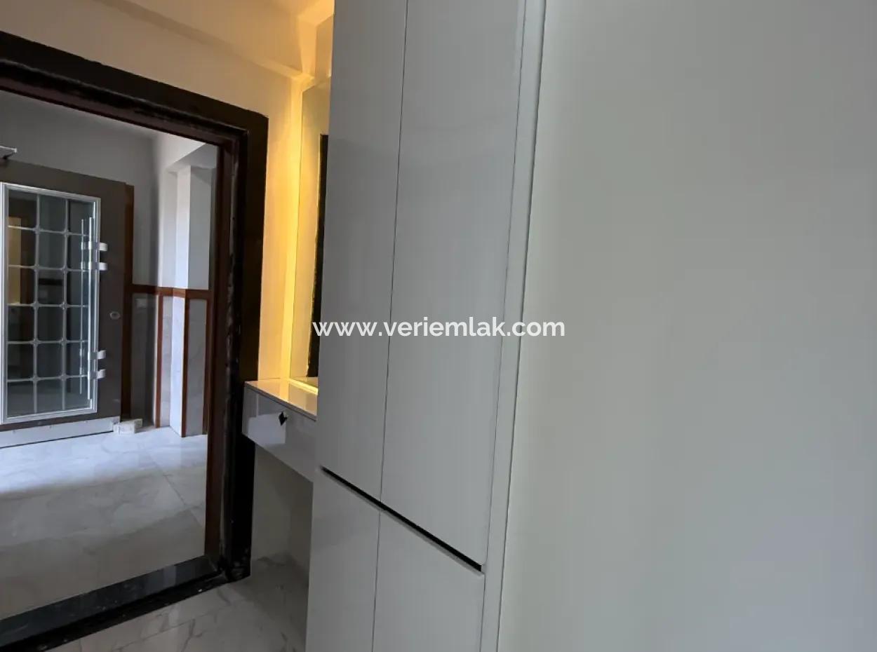 Seferihisar Camikebir’de Sıfır 2+1 Daireler