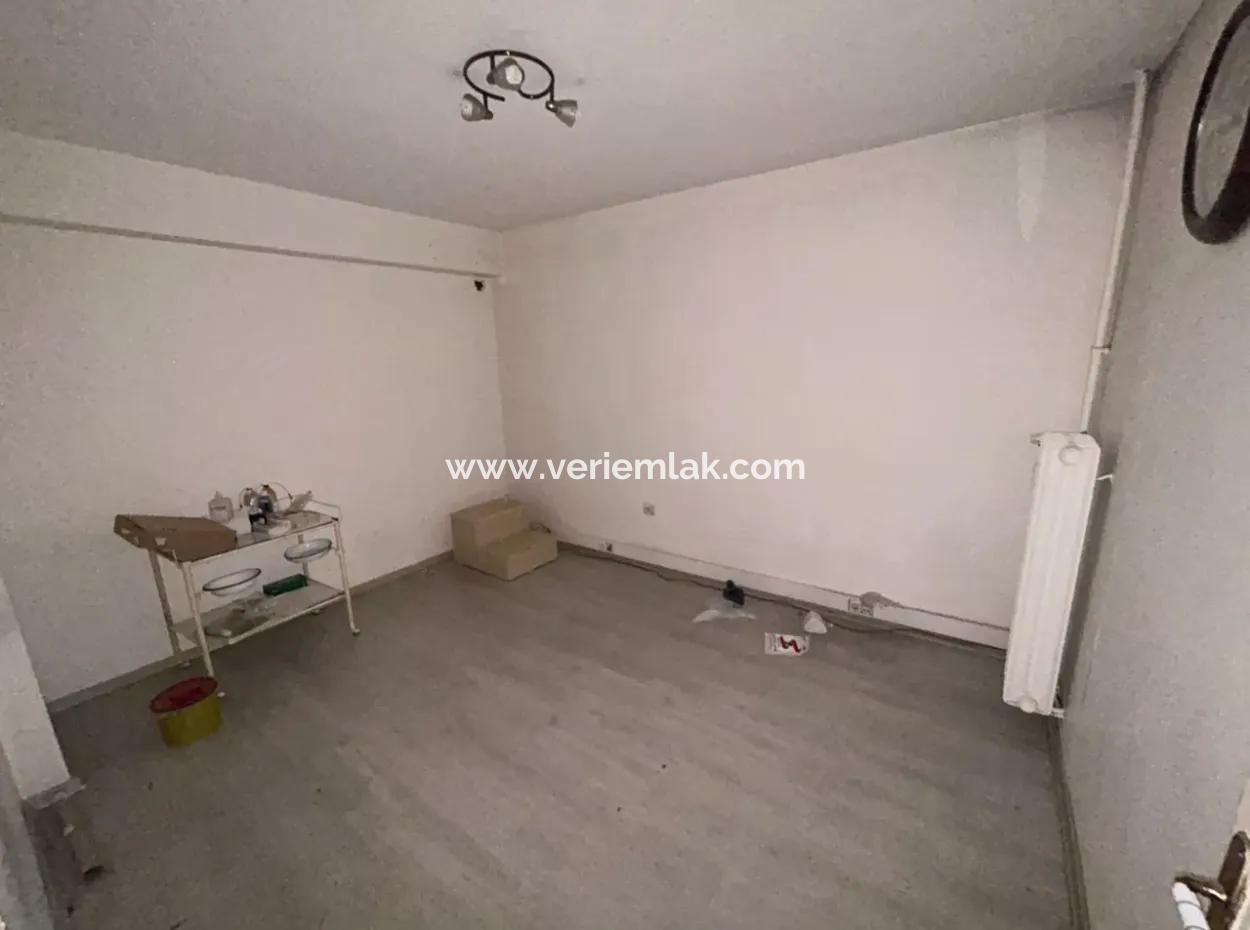 Alsancak Devlet Hastanesi Karşısı  Işyerine Uygun 160 M² 5+1 Kiralık Ofis