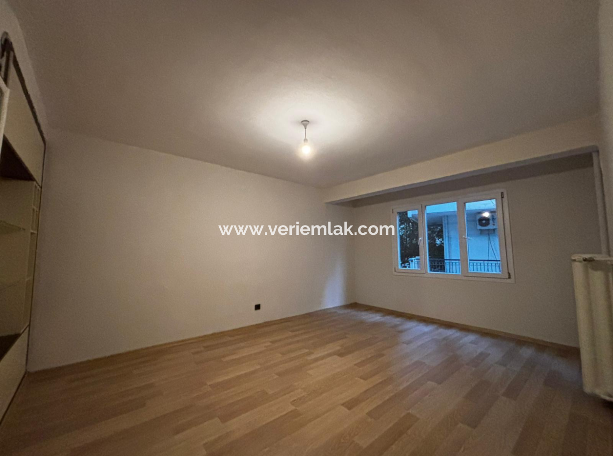 Alsancak Şair Eşrefte 1.Kat 3+1 Yenilenmiş Kiralık İş Yeri /Daire!