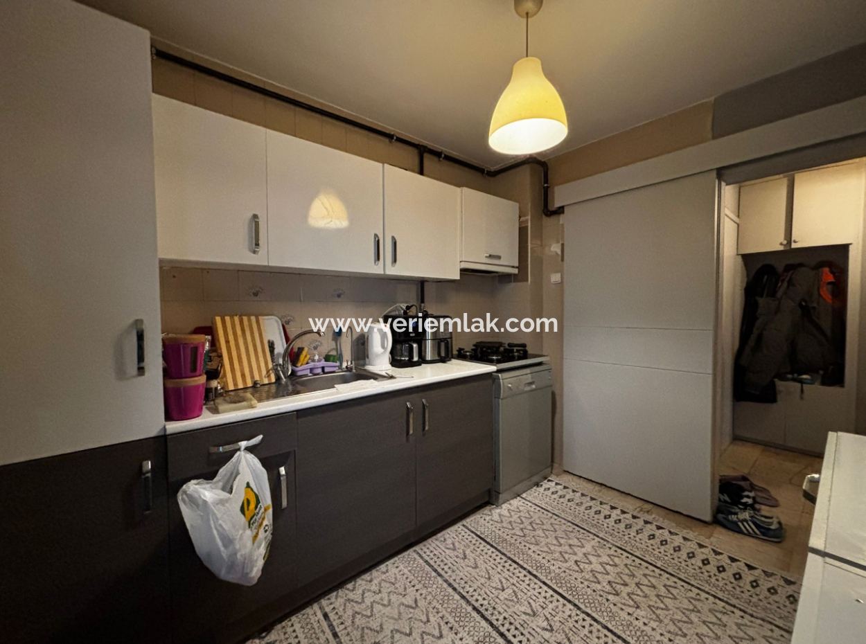 Alsancak Otoparklı Talatpaşa Yakını 3+1 2.Kat Kiralık Daire!