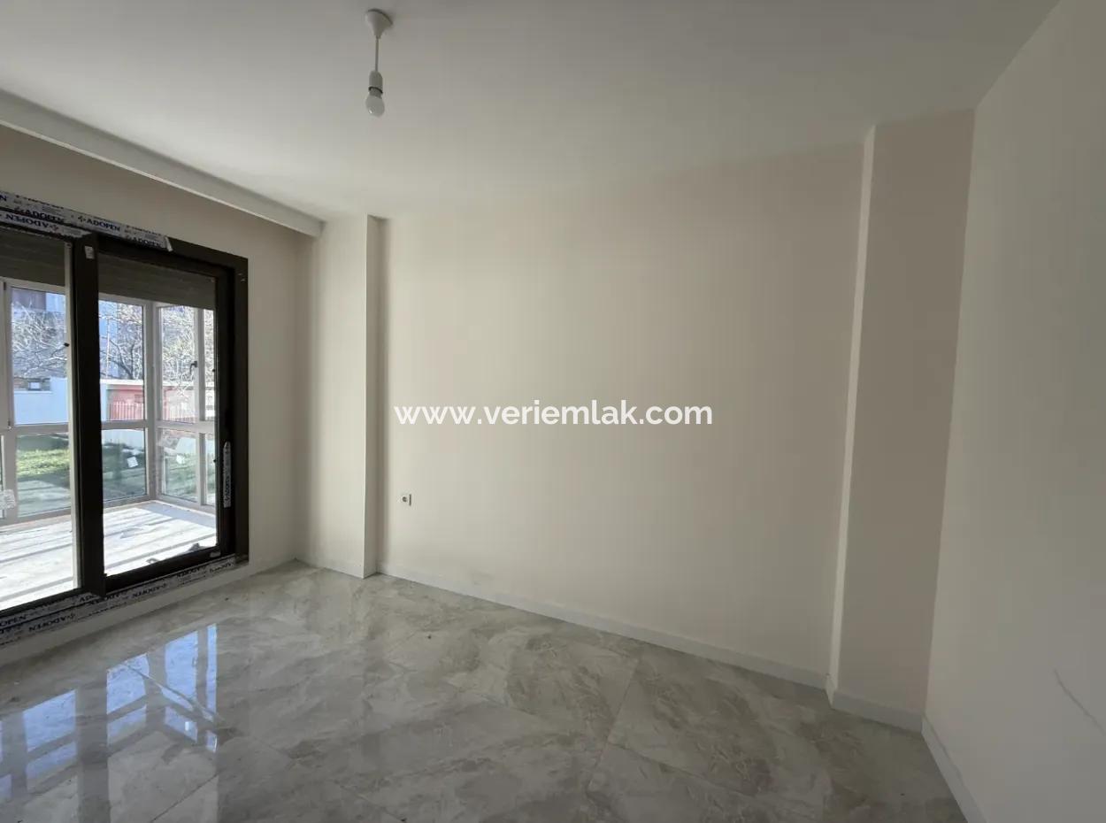 Camikebir’de Merkezde Kış Bahçeli 1+1