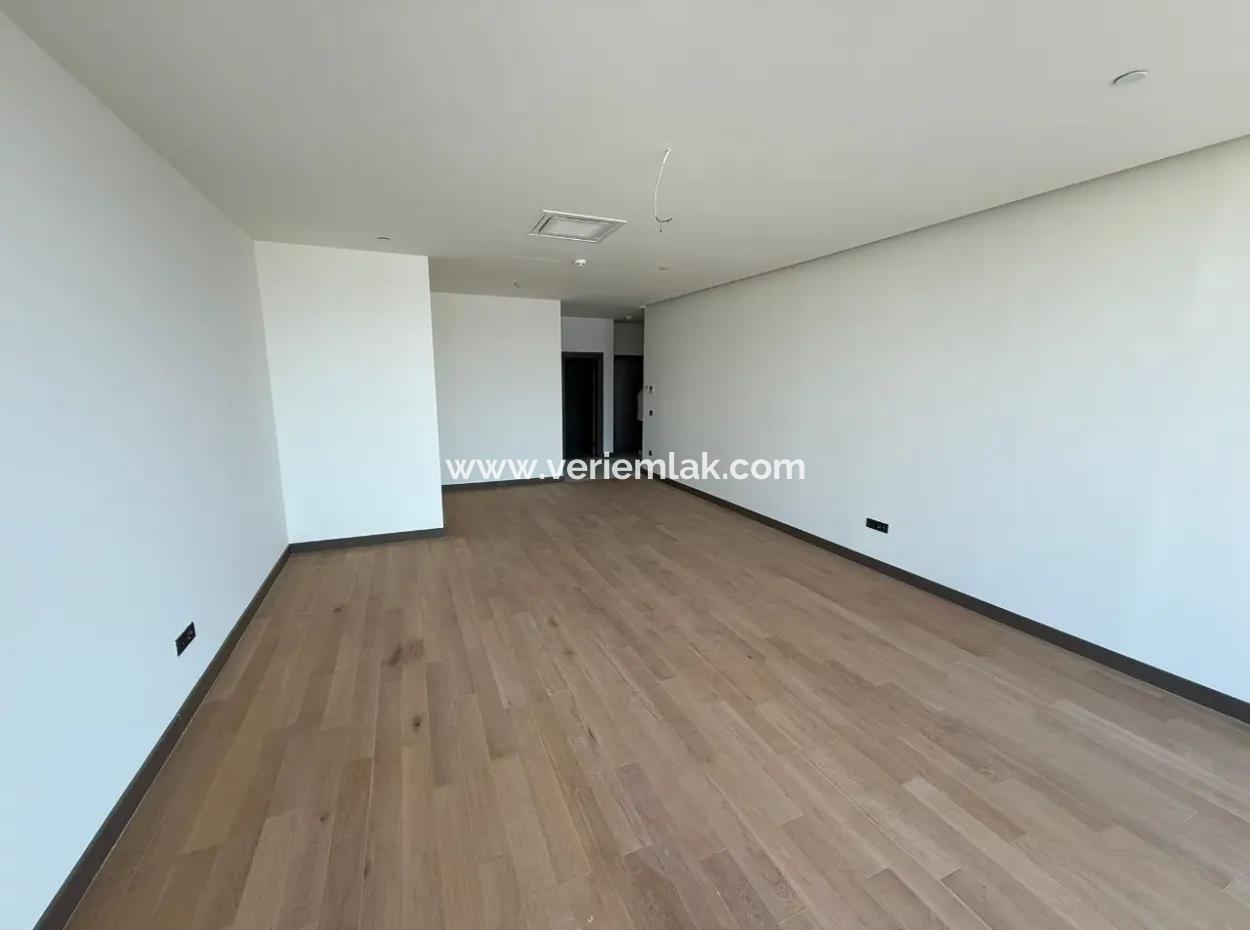 Mymahall Bomonti 38.Kat'da Panoramik Manzaralı 3+1 Kiralık Daire