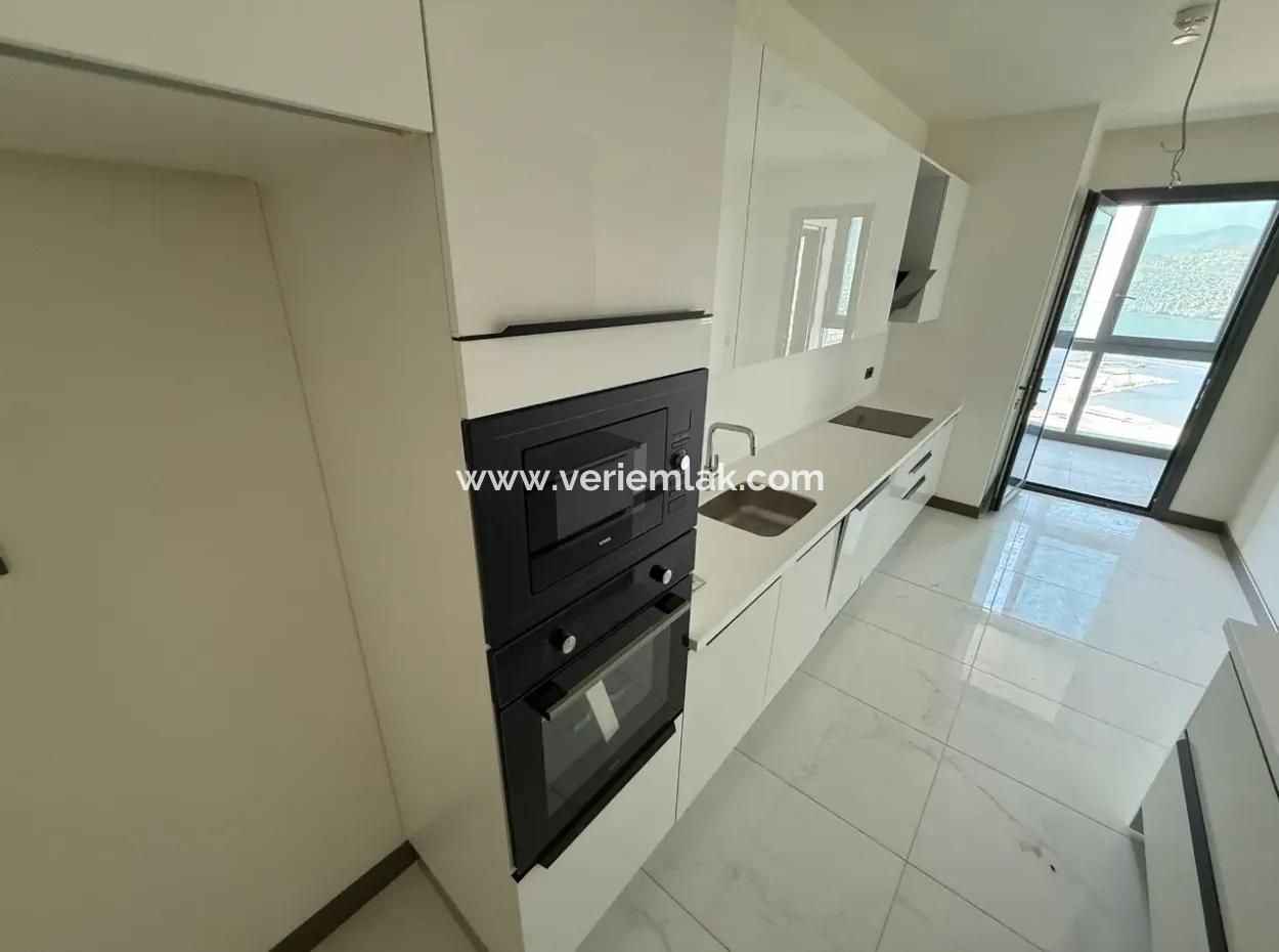 Mymahall Bomonti 38.Kat'da Panoramik Manzaralı 3+1 Kiralık Daire