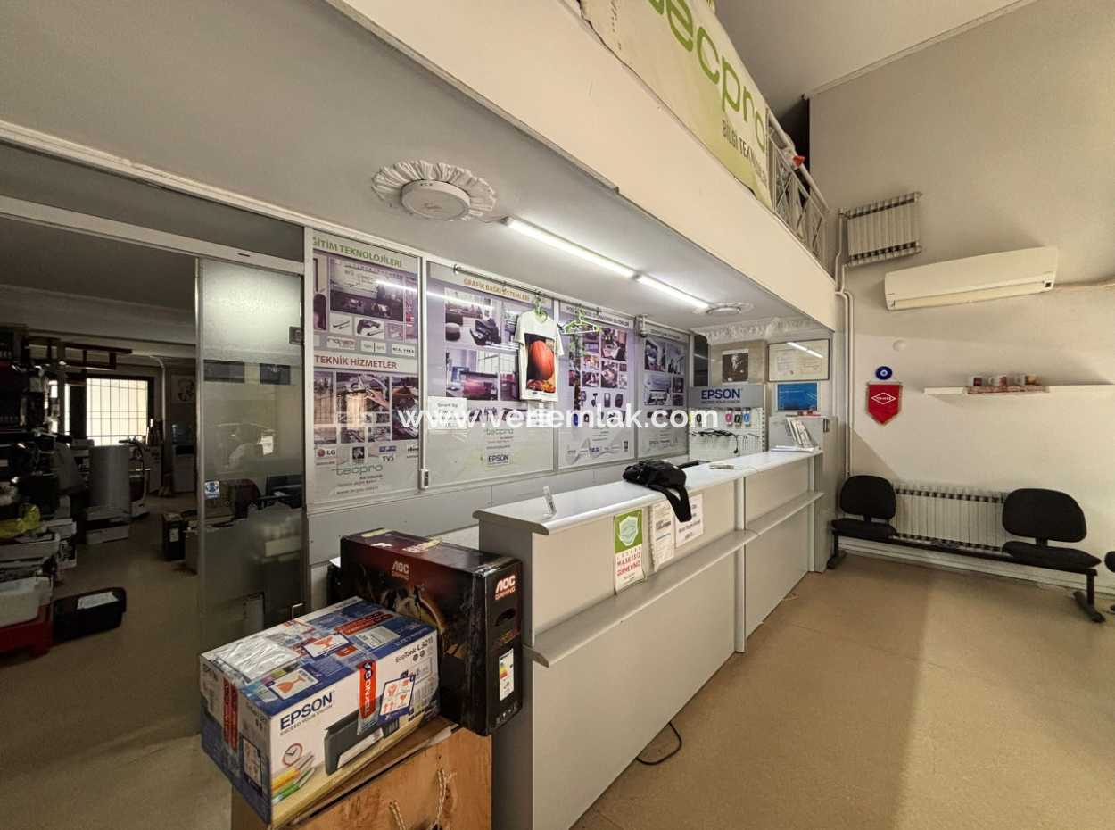 Basmanede 4 Ofis 1 Dükkan 8 Depo 1000M2 Satılık İş Yeri!