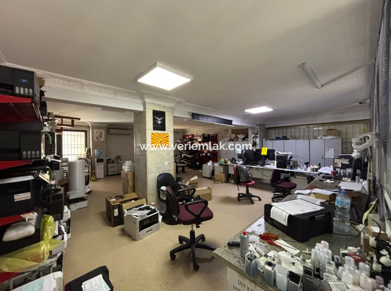 Basmanede 4 Ofis 1 Dükkan 8 Depo 1000M2 Satılık İş Yeri!