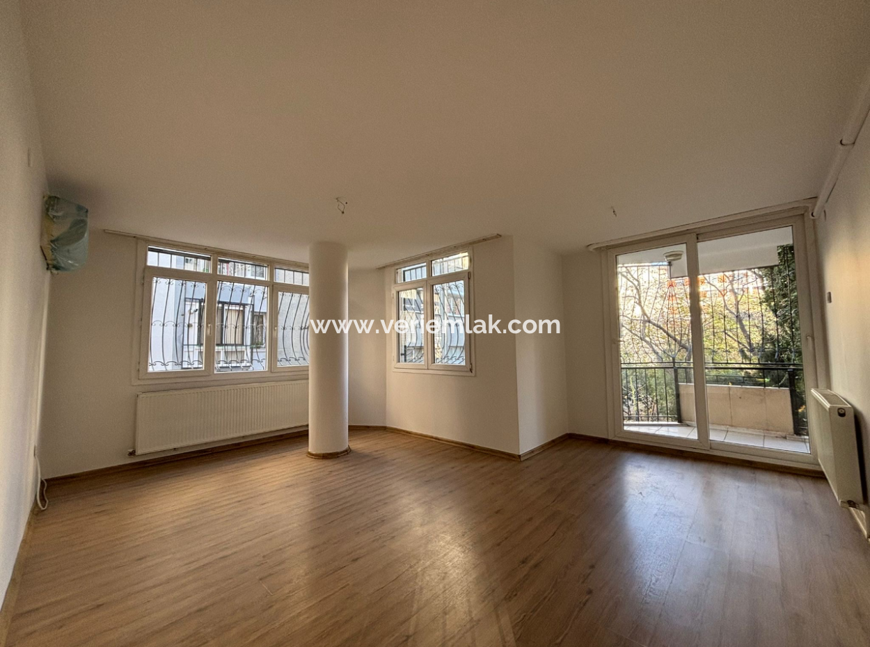 Alsancak Özel Sağlık Yakını 3+1 Kombili Kiralık Daire!