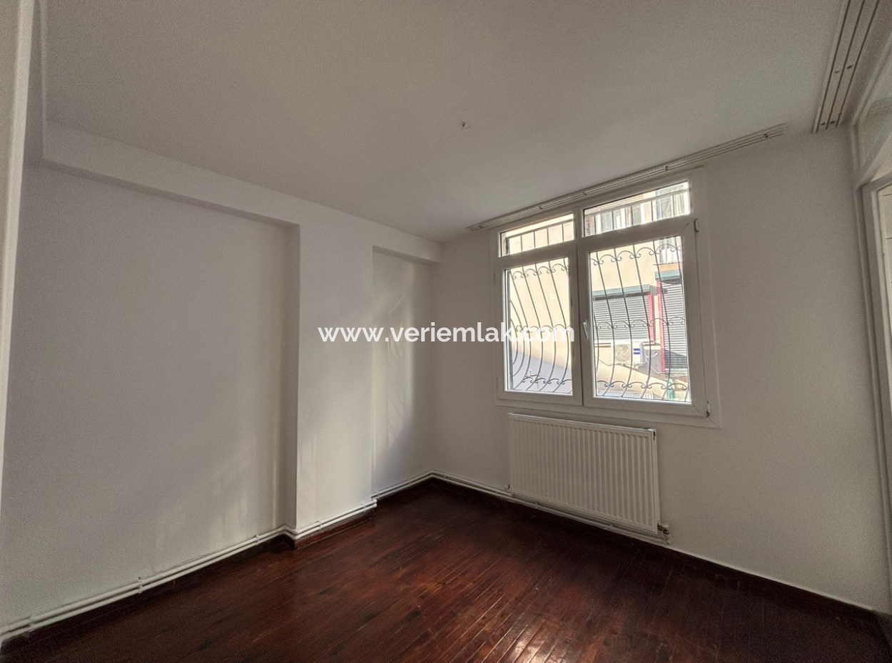 Alsancak Özel Sağlık Yakını 3+1 Kombili Kiralık Daire!