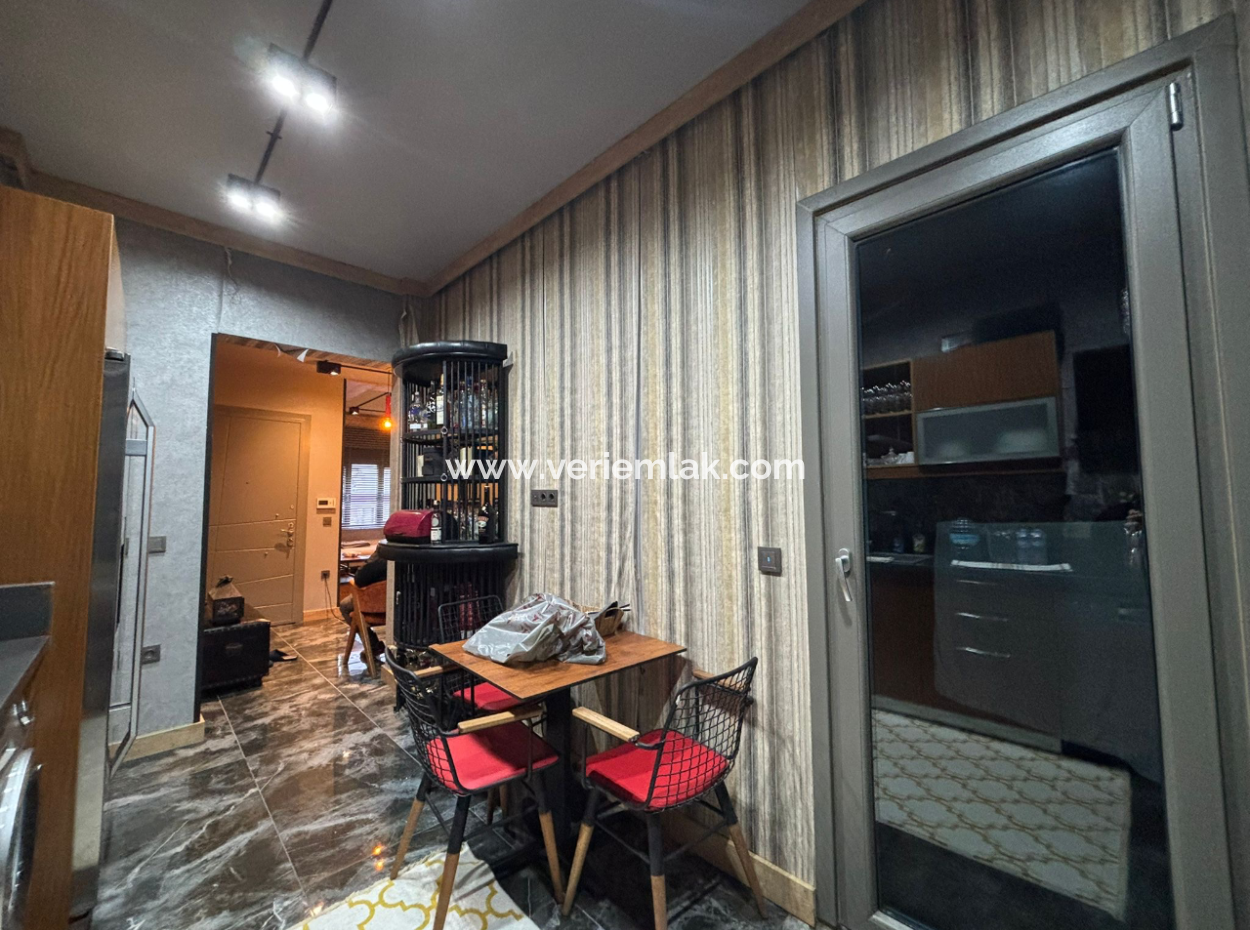 Alsancak Talatpaşa Bulvarı Yakını Lüx 2+1 Eşyalı Satılık Daire!