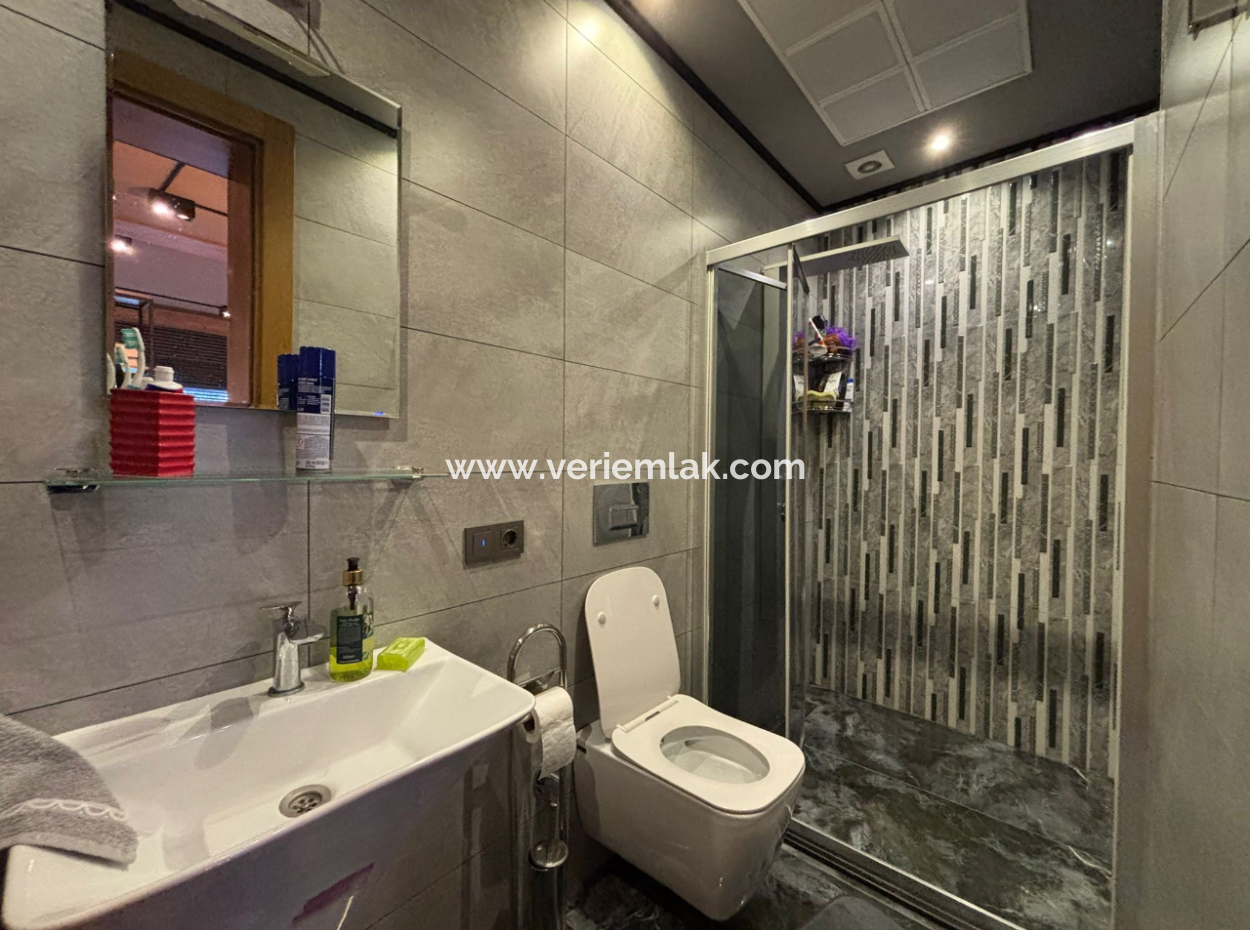 Alsancak Talatpaşa Bulvarı Yakını Lüx 2+1 Eşyalı Satılık Daire!