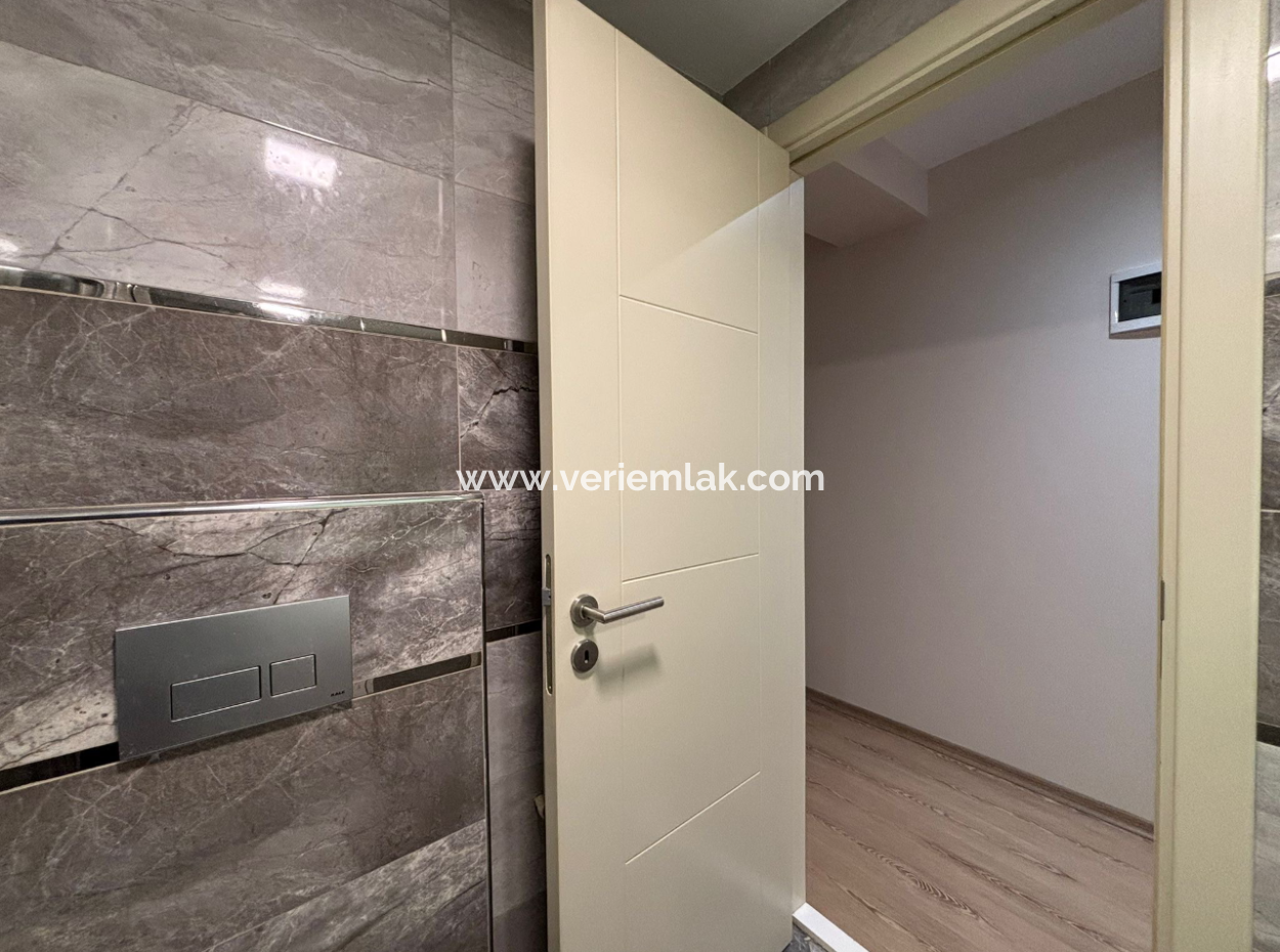 Alsancak Yeni Binada Dünya Göz Hastanesi Yakını 1+1 Kiralık Daire!