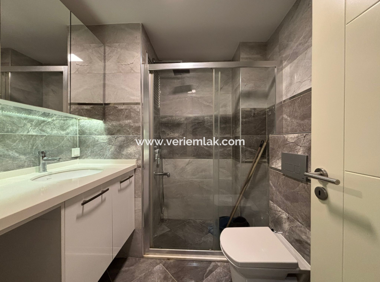 Alsancak Yeni Binada Dünya Göz Hastanesi Yakını 1+1 Kiralık Daire!