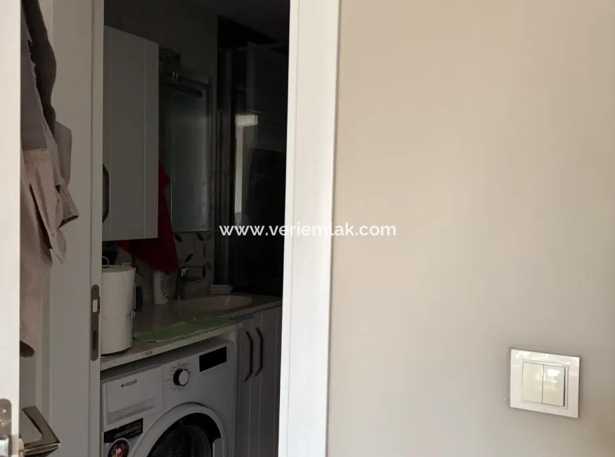 Seferihisar Çolakibrahimbey’de Köşe Konumlu, Ferah 3+1 Daire