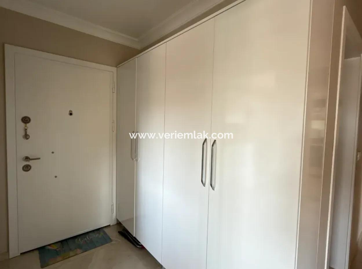 Seferihisar Çolakibrahimbey’de Köşe Konumlu, Ferah 3+1 Daire