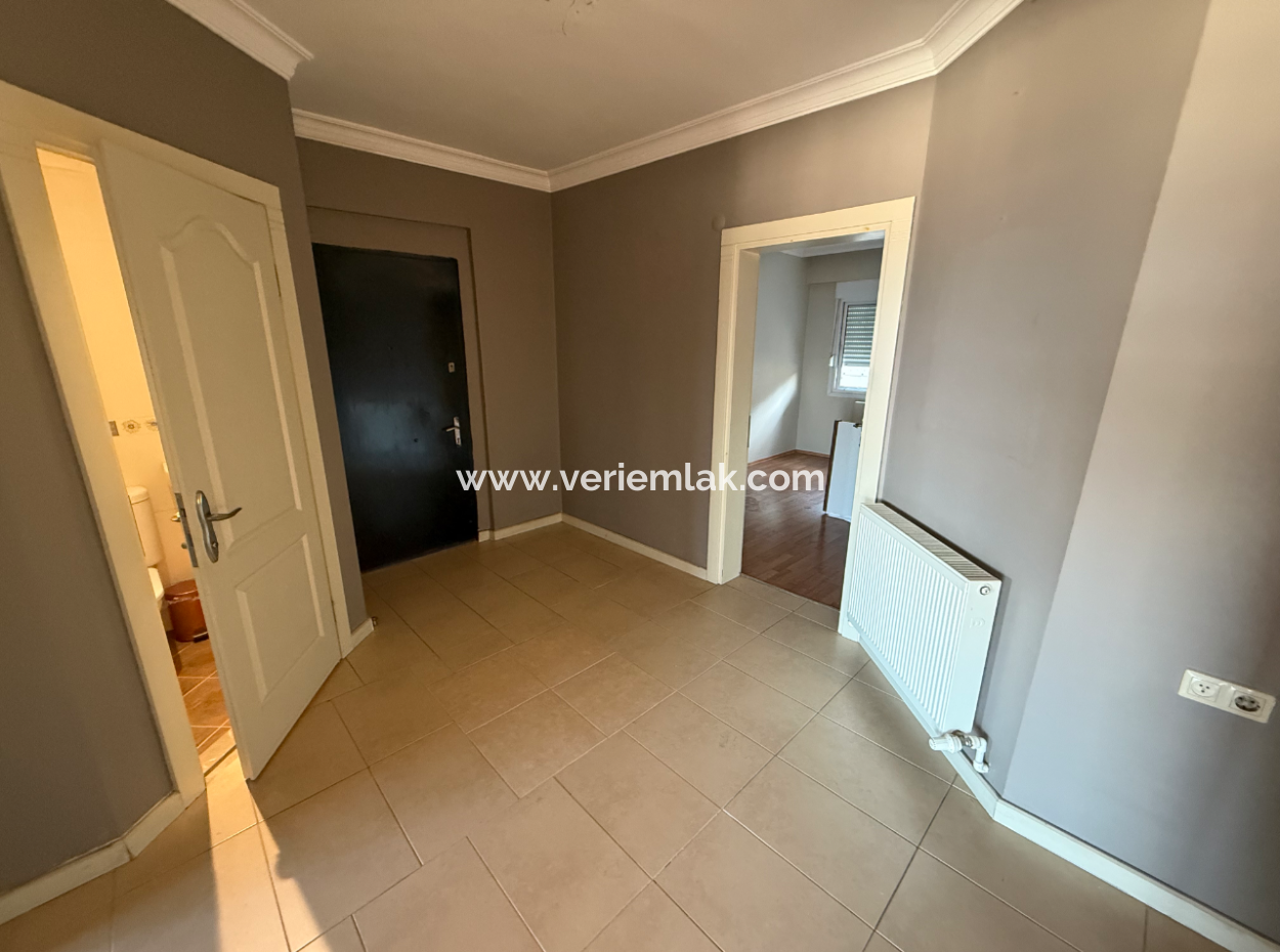 Narlıdere'de Kaya Thermal Yakınında Havuzlu Site'de Deniz Manzaralı