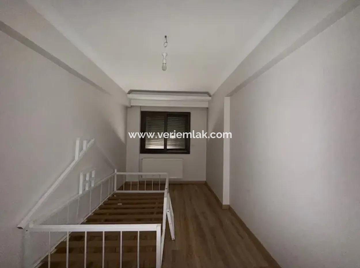 Seferihisar Camikebir'de Satılık 3+1 Özel Ve Lüks Daire