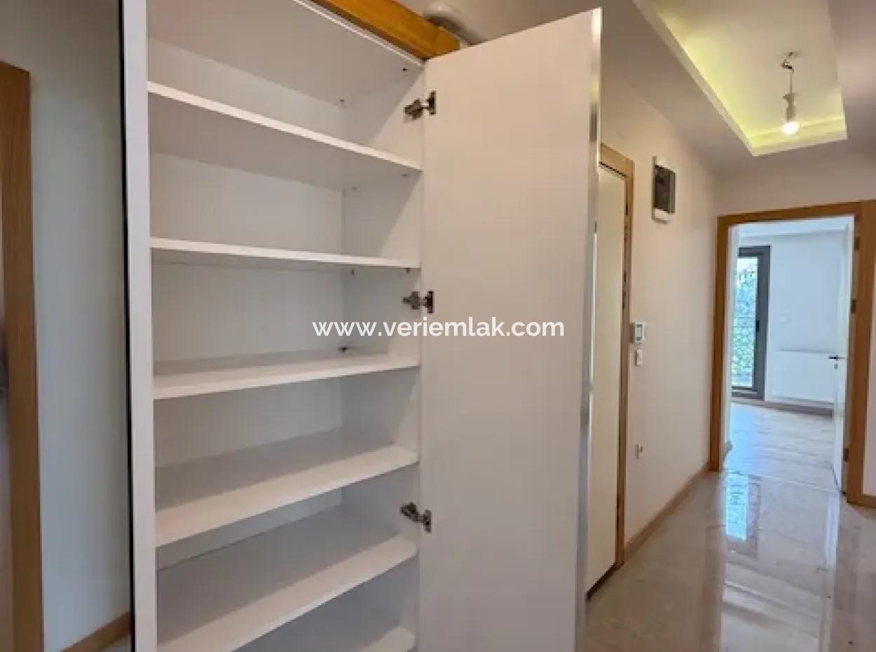 Seferihisar Camikebir'de Kiralık 3+1 Özel Ve Lüks Daire