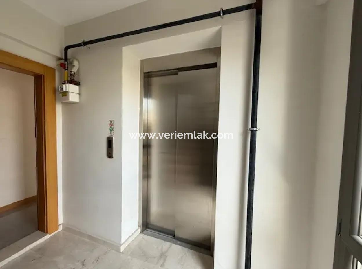 Seferihisar Camikebir'de Kiralık 3+1 Özel Ve Lüks Daire