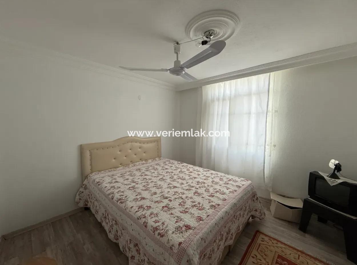 Seferihisar Akarca Atakum Sitesi’nde Bahçeden Deniz Manzaralı Satılık Villa