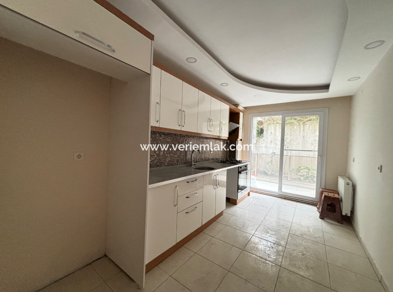 Seferihisar Hıdırlık Mahallesi Bahçe Nizamlı Doğalgazlı  Kiralık 3+1 Daire