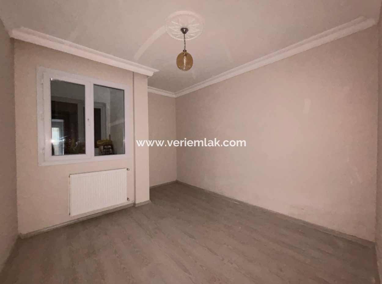 Seferihisar Hıdırlık Mahallesi Bahçe Nizamlı Doğalgazlı  Kiralık 3+1 Daire