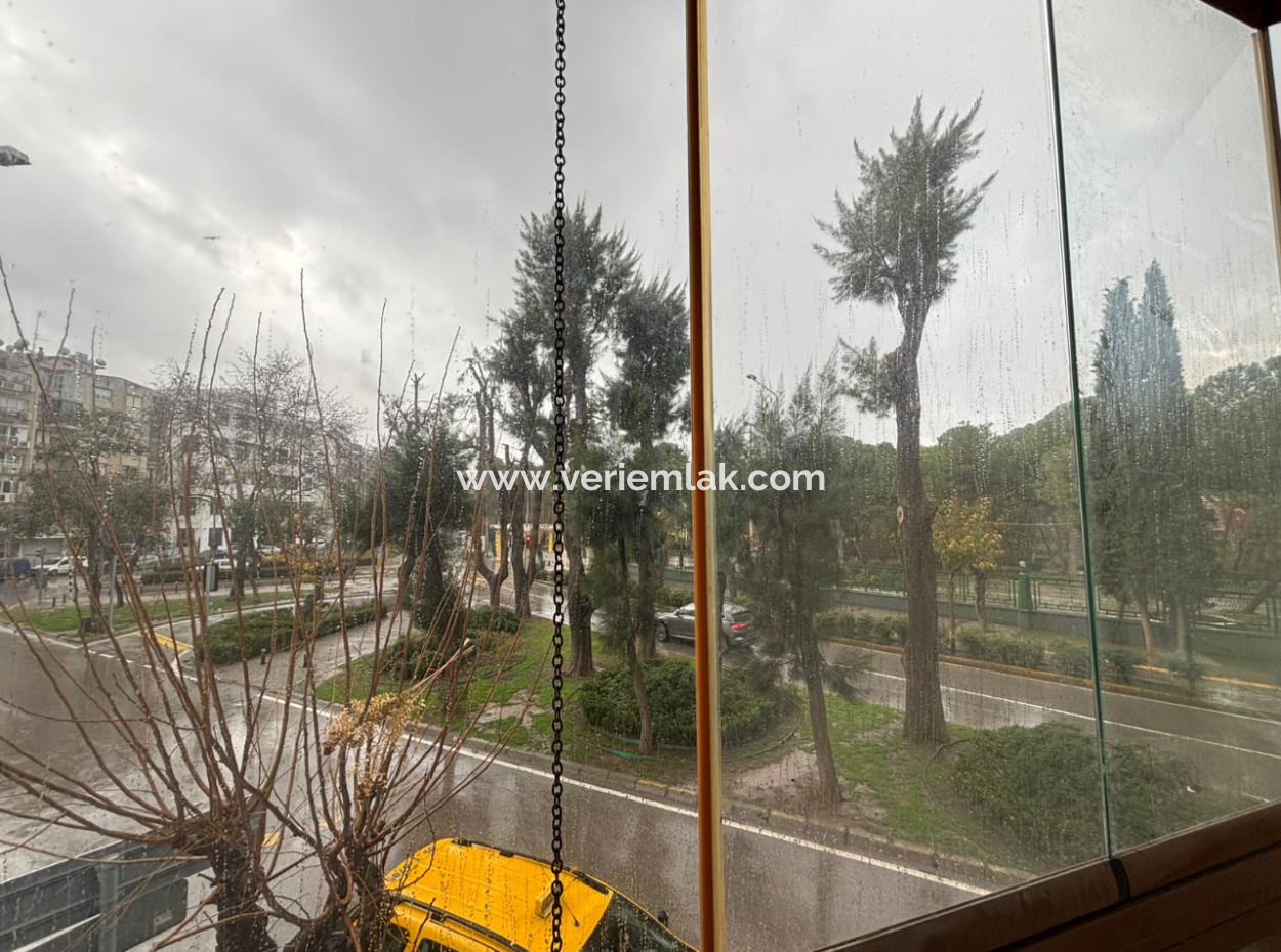 Alsancak Fuar Manzaralı Köşe 3+1 1. Kat Bakımlı Kiralık Daire!