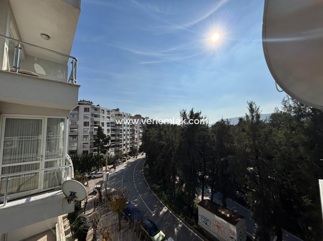 Alsancak Fuar Manzaralı Kilerli 3+1 Eşyalı 5.Kat Ferah Kiralık Daire!