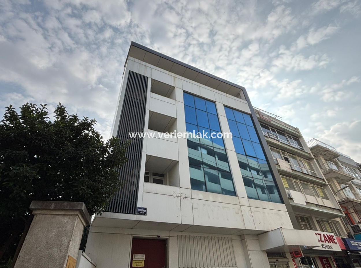 Konak Kemeraltı Girişi Yakınıda 1000M2 Komple Kiralık Bina!