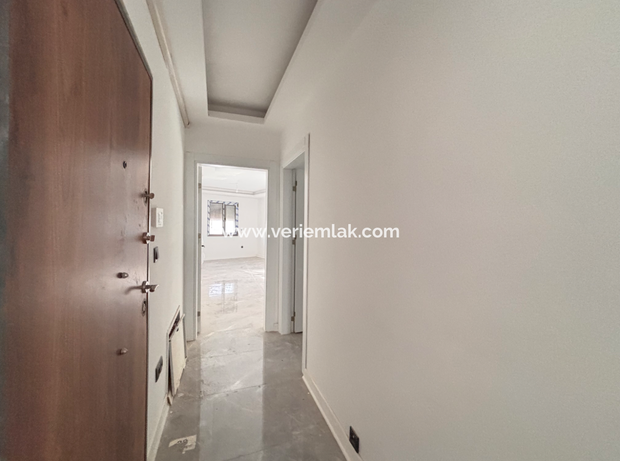 Seferihisar Hıdırlık Cami Yakını Yerden Isıtmalı Satılık 2+1 Daire