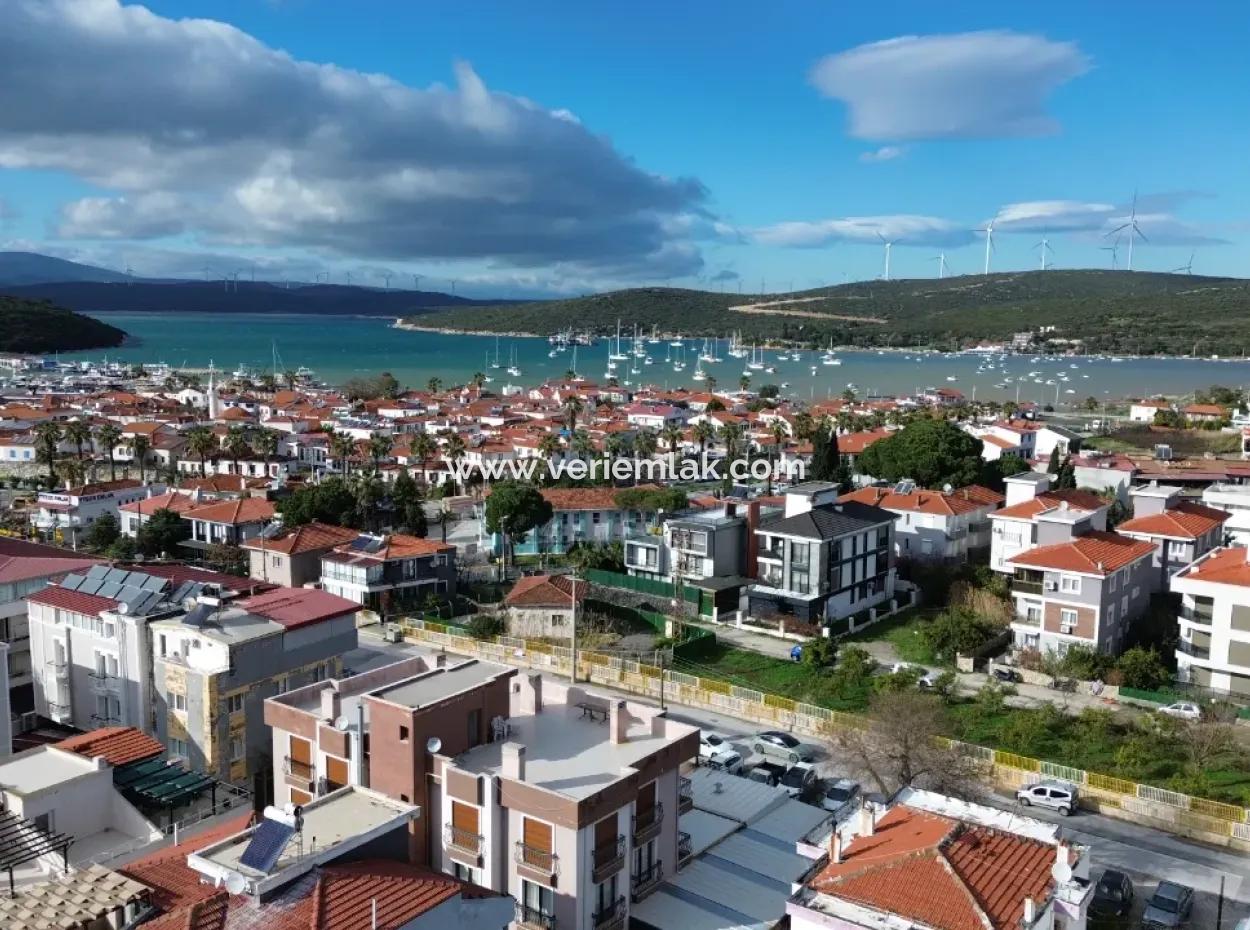 Seferihisar Sığacık’ta Marinaya Ve Kaleiçi’ne Yakın Kiralık Eşyalı 2+1 Daire