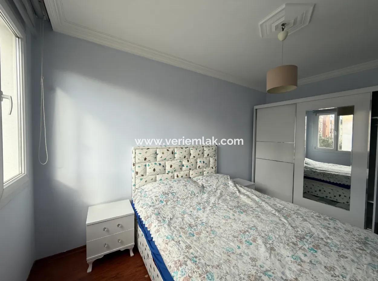 Seferihisar Sığacık’ta Marinaya Ve Kaleiçi’ne Yakın Kiralık Eşyalı 2+1 Daire