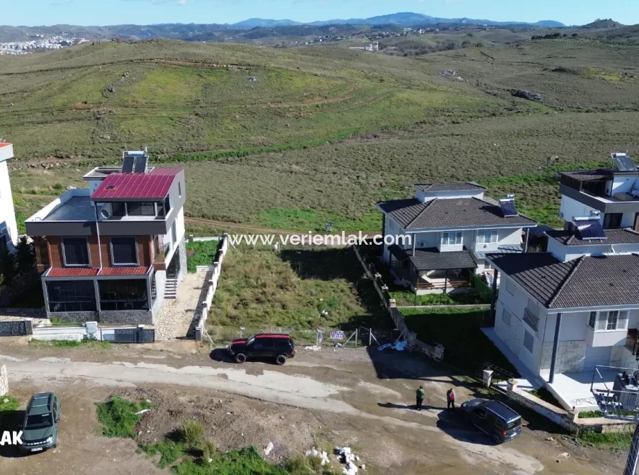 Seferihisar Akarca Tepecik’te | Deniz Manzaralı | Siteler Bölgesinde | İkiz Villa İmarlı Satılık Arsa