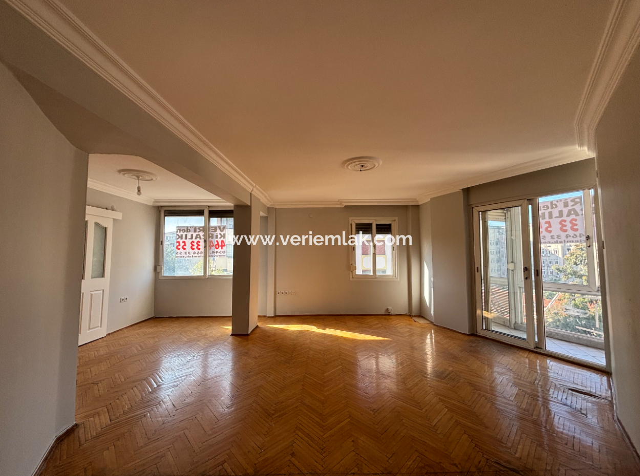 Alsancak Devlet Hastanesi Karşısı Köşe 2+1 Kiralık İş Yeri /Büro