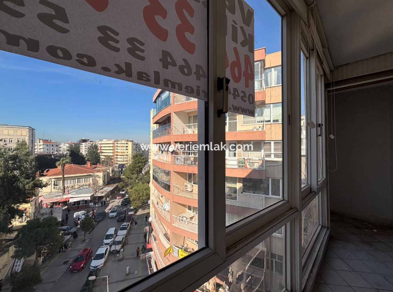 Alsancak Devlet Hastanesi Karşısı Köşe 2+1 Kiralık İş Yeri /Büro