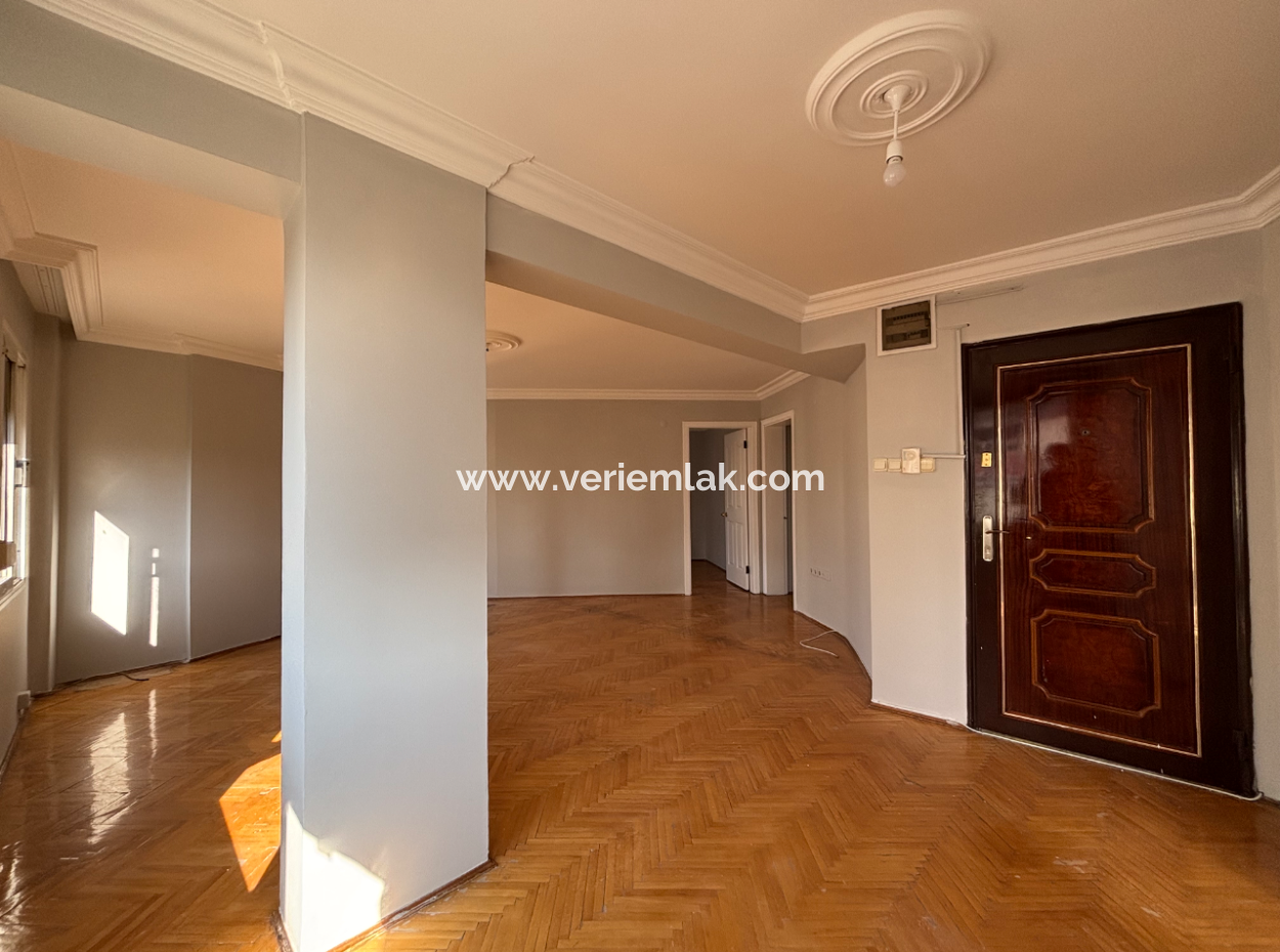 Alsancak Devlet Hastanesi Karşısı Köşe 2+1 Kiralık İş Yeri /Büro