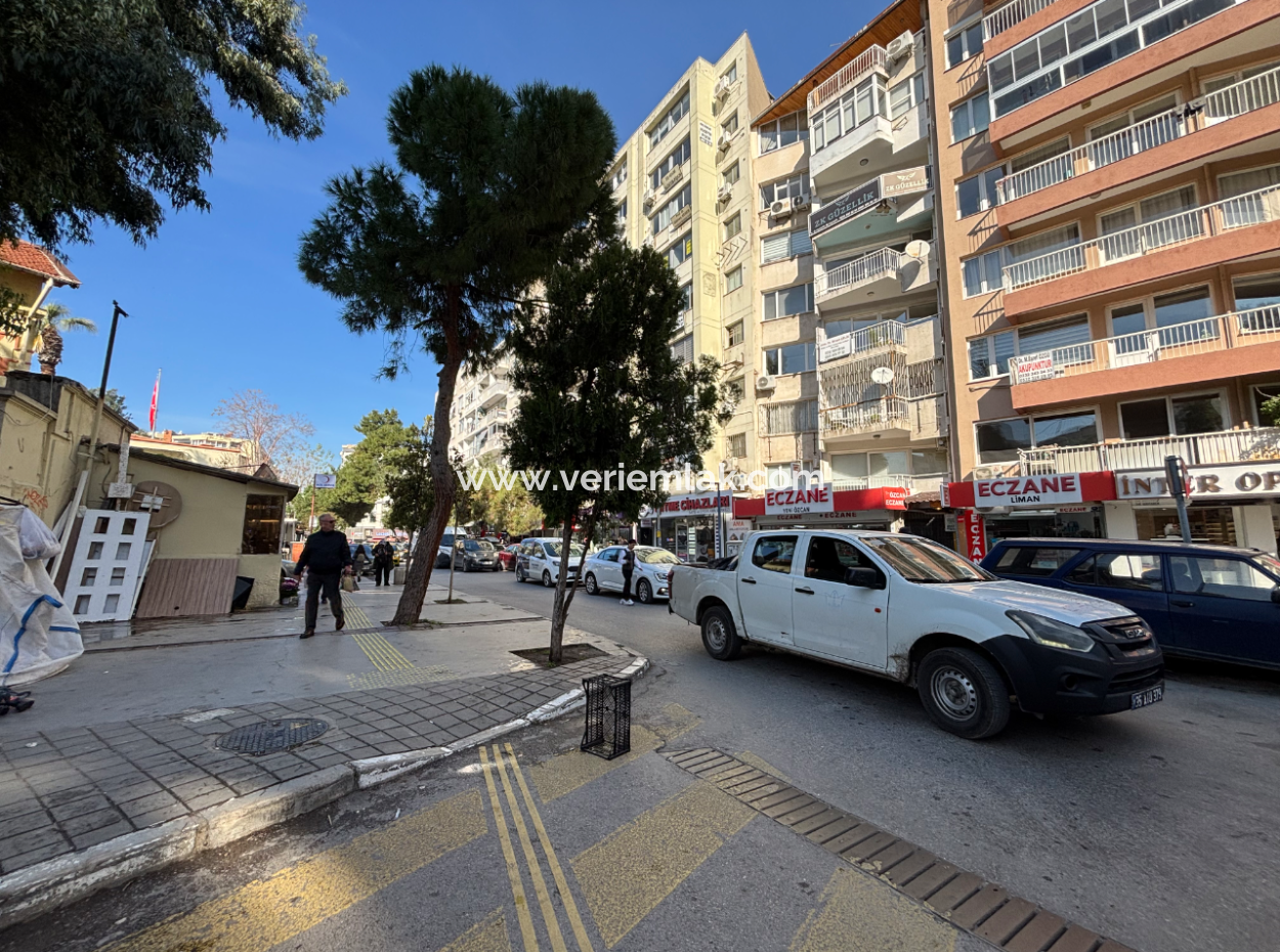 Alsancak Devlet Hastanesi Karşısı Köşe 2+1 Kiralık İş Yeri /Büro
