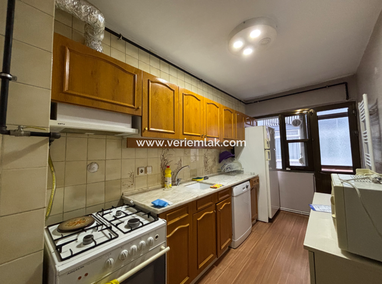 Alsancak Gazi Hastanesi 3+1 2.Kat Kombili Boş Satılık Daire