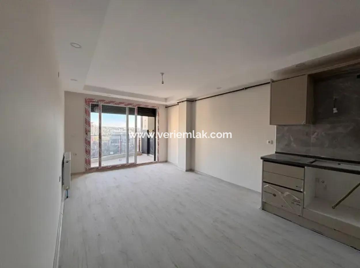 Satılık 1+1 Lüks Ve Bölgenin En Geniş Dairesi