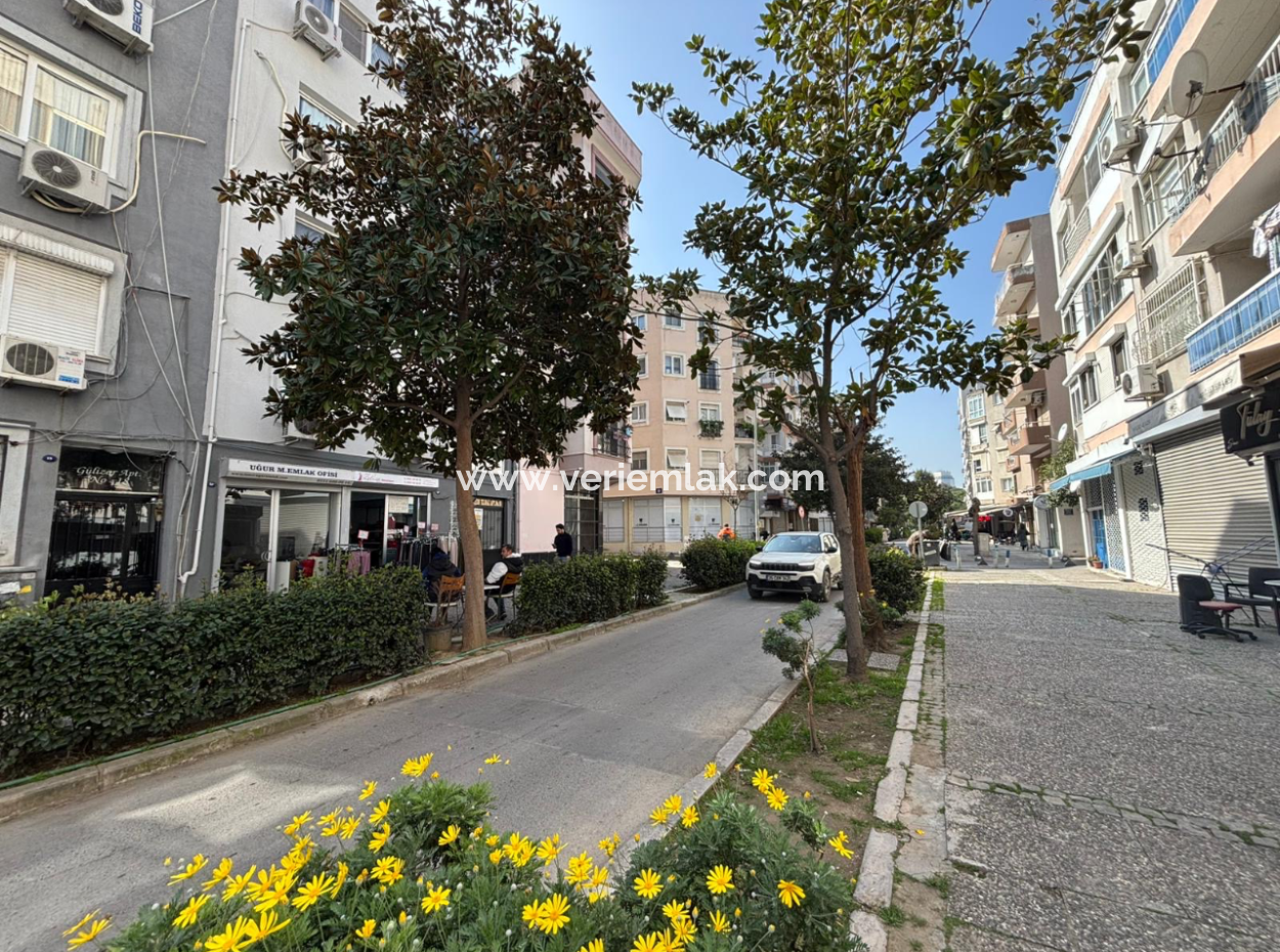 Alsancak  Kahramanlarda 26M2 Otomatik Panjurlu Kiralık Dükkan