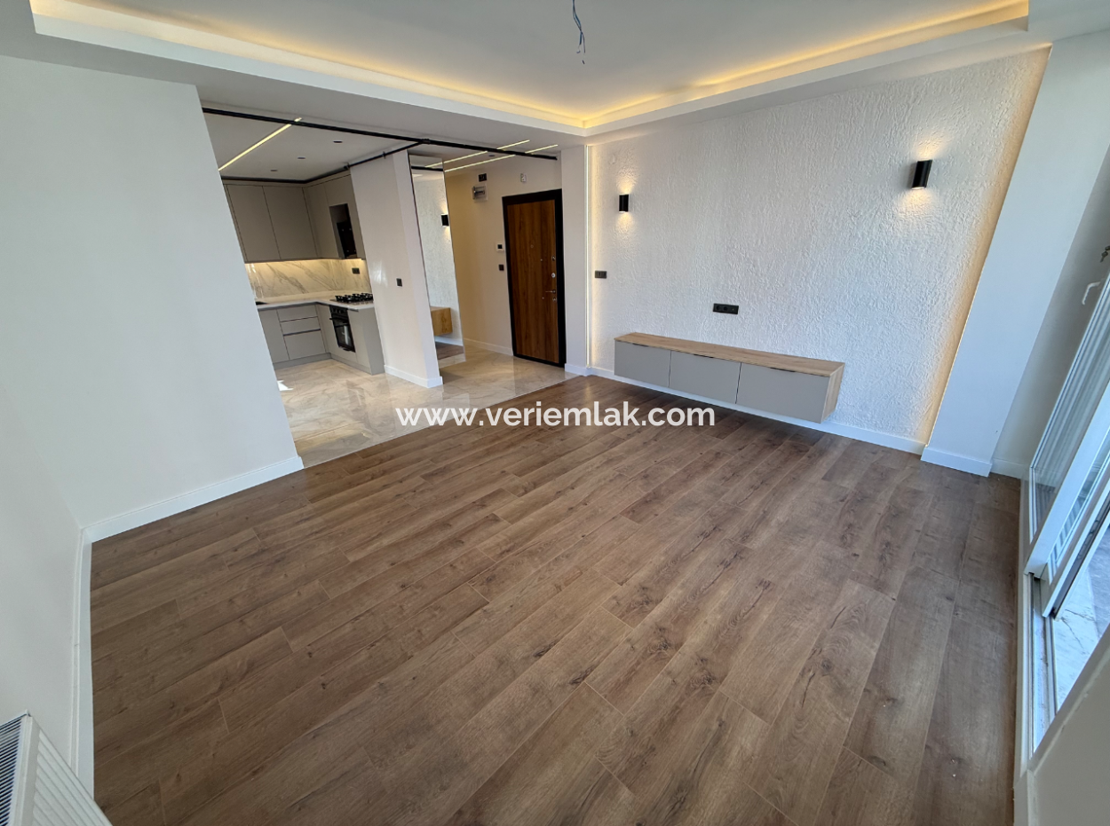 İnönü Cd Yakınında Necatibey Ortaokulu Karşısı Full Tadilatlı Ara Kat