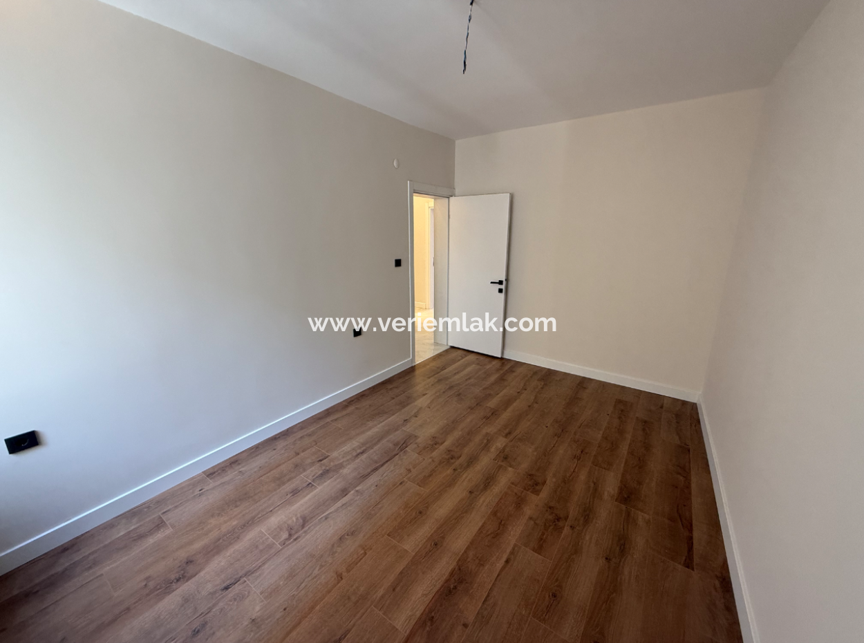 İnönü Cd Yakınında Necatibey Ortaokulu Karşısı Full Tadilatlı Ara Kat