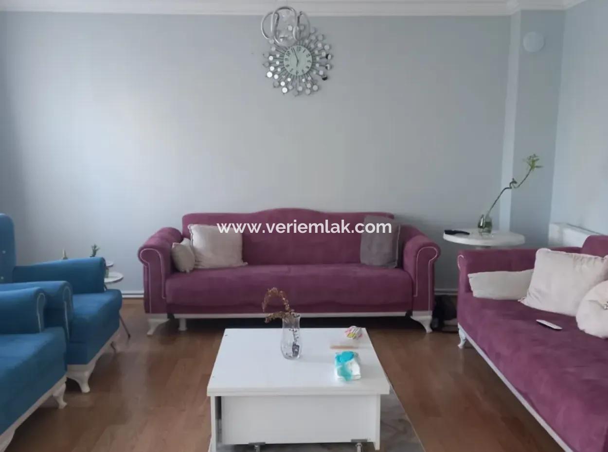 Kuşadası Zeytin Tepe Sitesi’nde Havuzlu, Eşyalı 2+1 Kiralık Daire