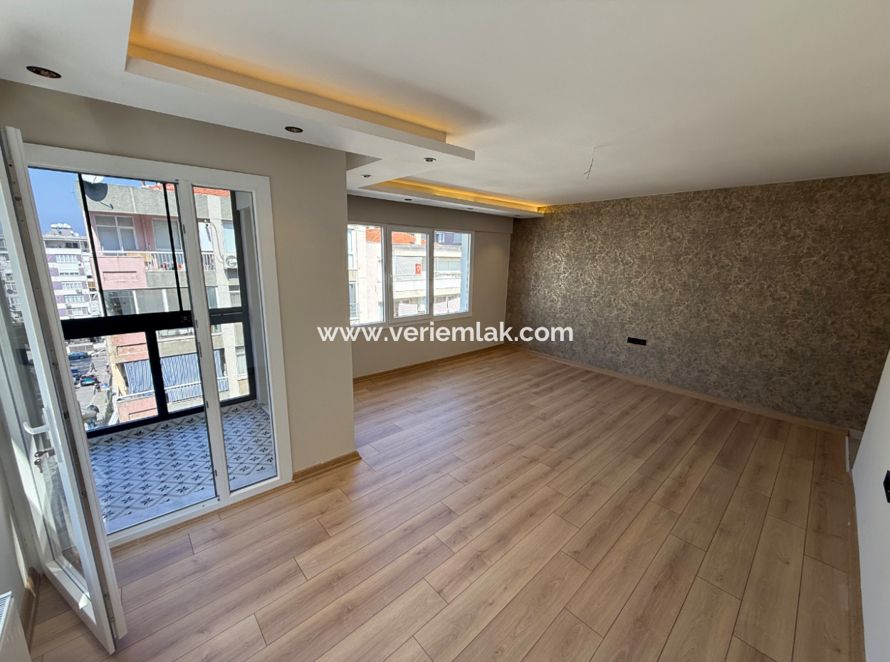 Basın Sitesinde Caddeye Yakın Köşe Ara Kat Full Tadilatlı Daire